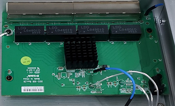 D-link DGS-108 Ethernet Switch board